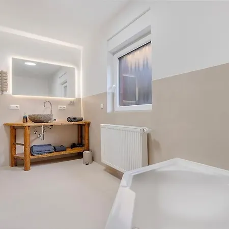 Luxus-wellness-haus Am Waldsee * Rieden (Mayen-Koblenz)